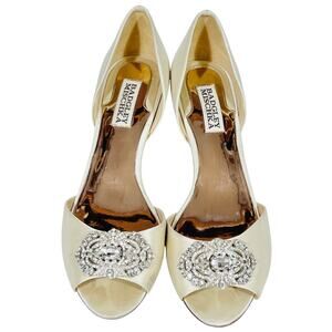 Badgley Mischka Wedding Stiletto Heels 7 Ivory Gold Rhinestones Bridal Used